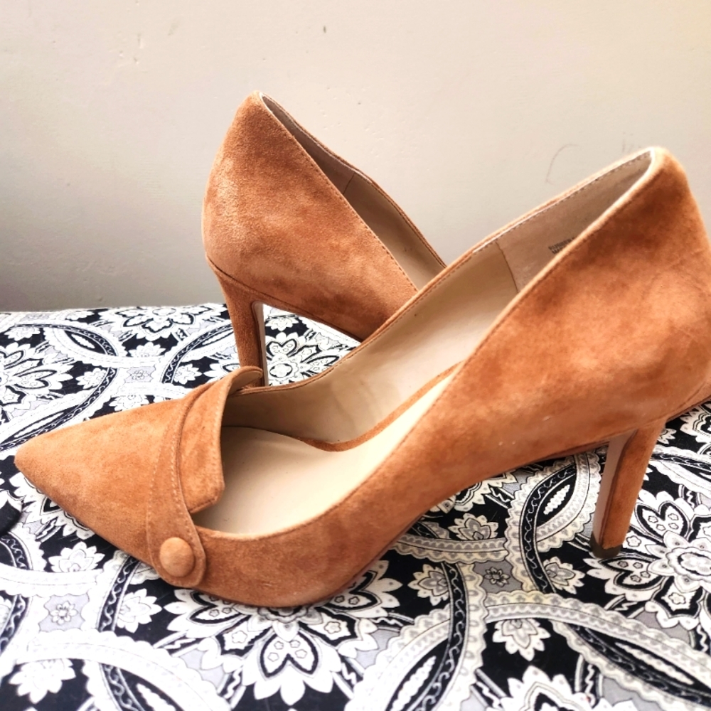 Ann Taylor pointy toe suede 3 in heel loafer pump